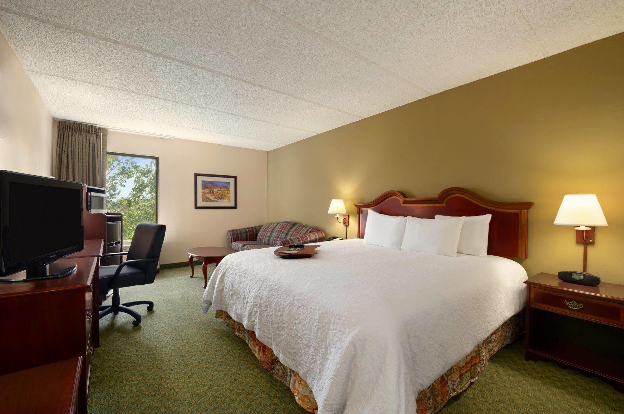 Hampton - Houston/brookhollow Hotel Houston