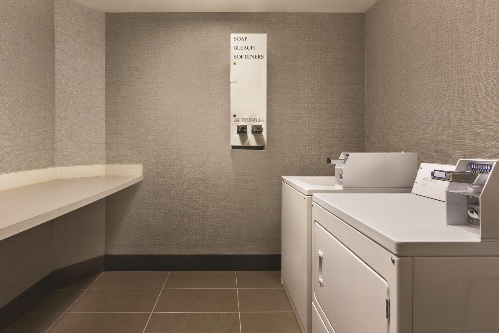 Hampton - Houston/brookhollow Hotel 3*
